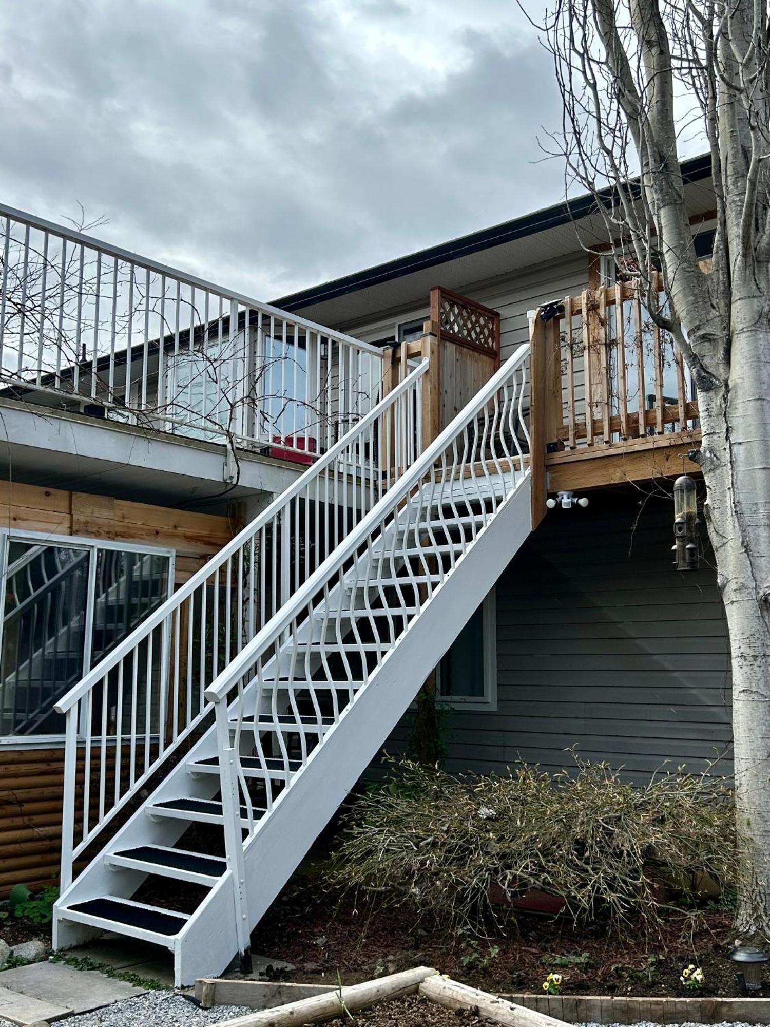 North Nanaimo Gem - Garden-View Room With Private Ensuite Exterior photo